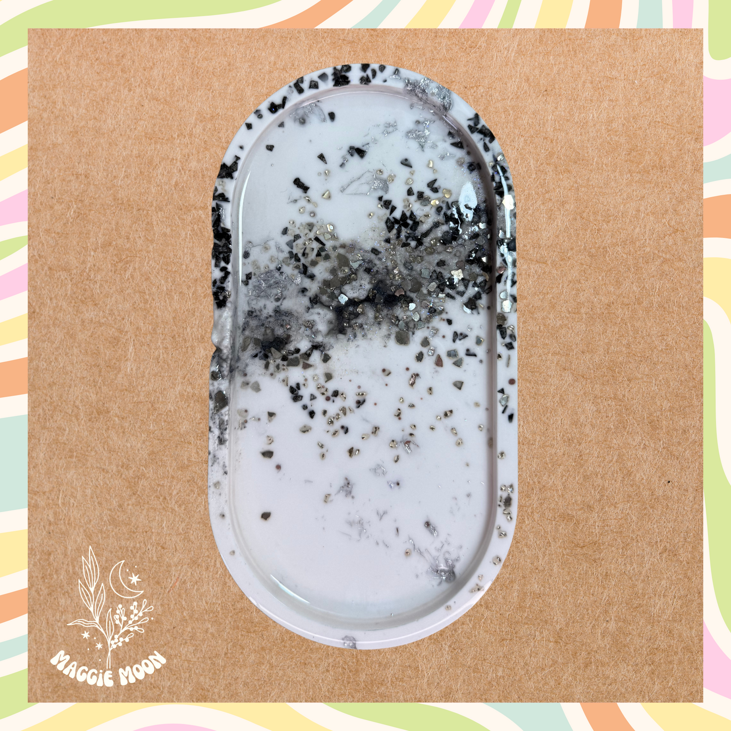 Geode Pill tray- White & Black